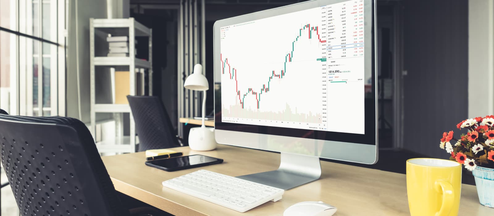 online trading on desktop computer